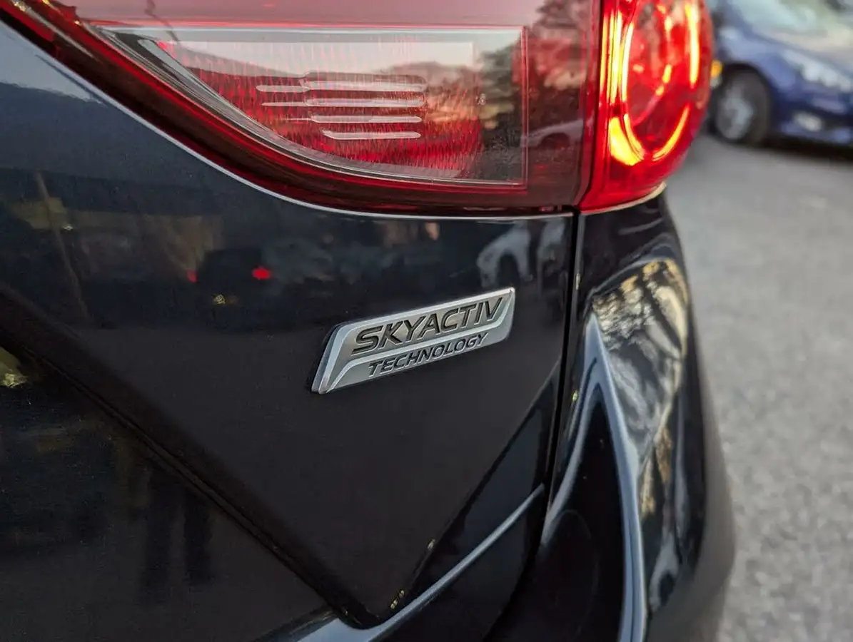 2016-mazda-mazda3-15td-sport-nav-skyactiv-d-hatchback-5d-big-13