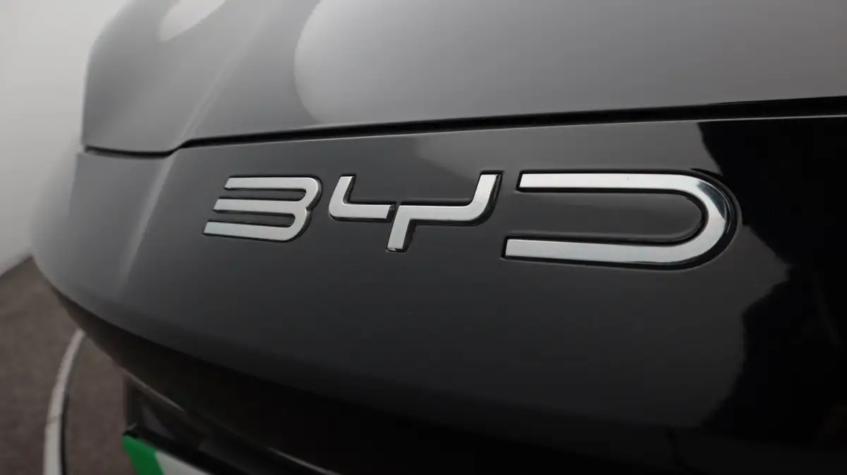 2024-byd-seal-e-design-big-20