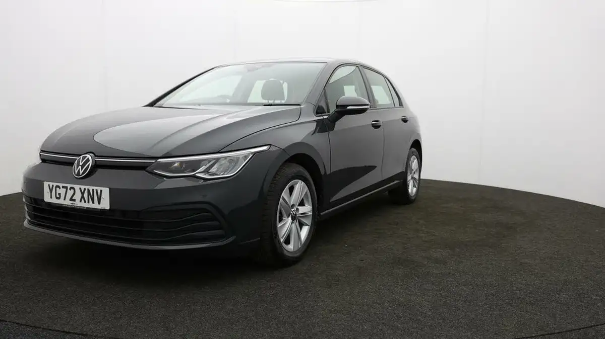 2022-volkswagen-golf-20tdi-life-hatchback-big-49