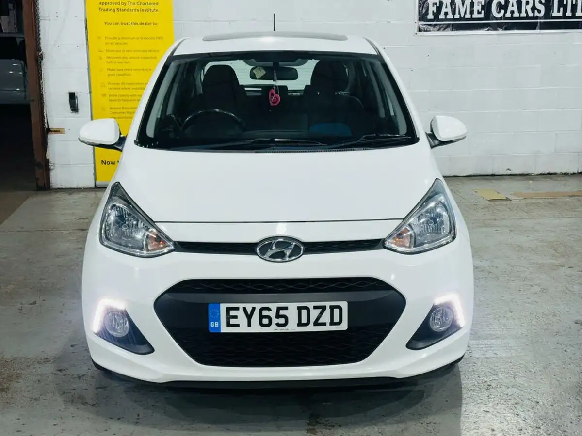 2015-hyundai-i10-12-premium-se-auto-big-1