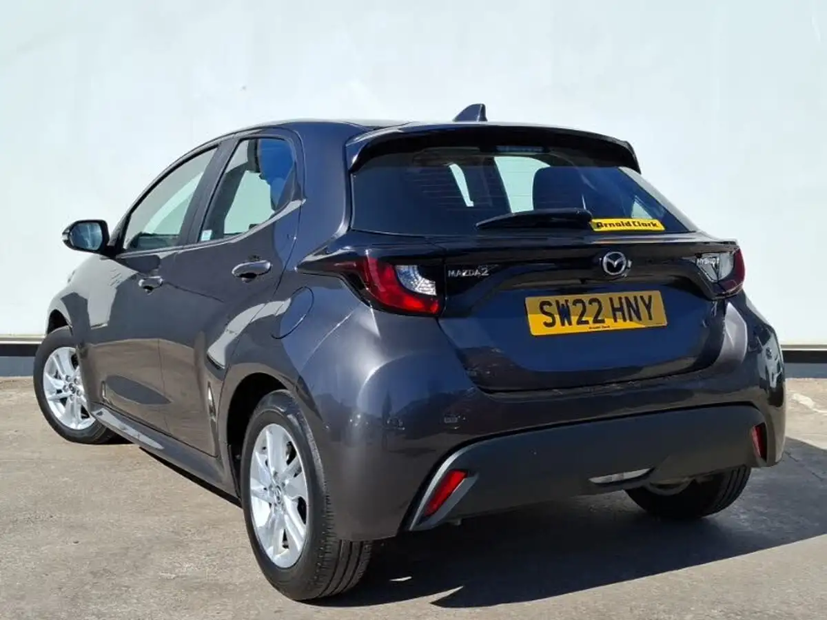 2022-mazda-mazda2-15-agile-big-1