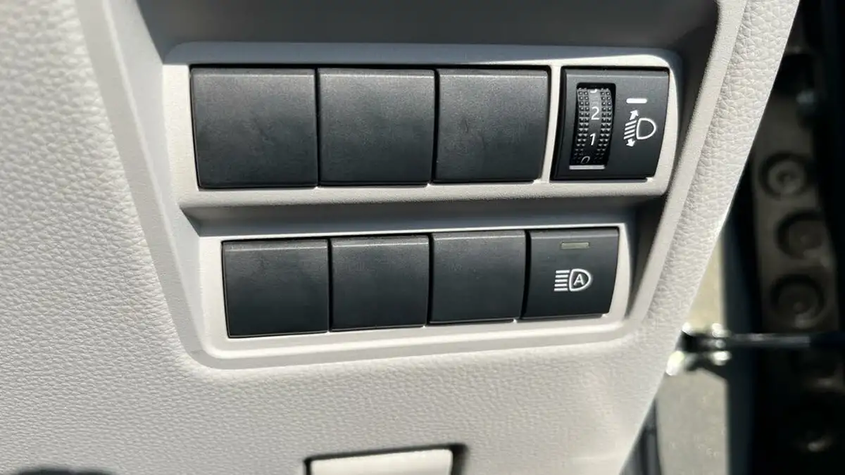 2022-toyota-yaris-cross-15-vvt-i-excel-city-packpan-roof-big-19