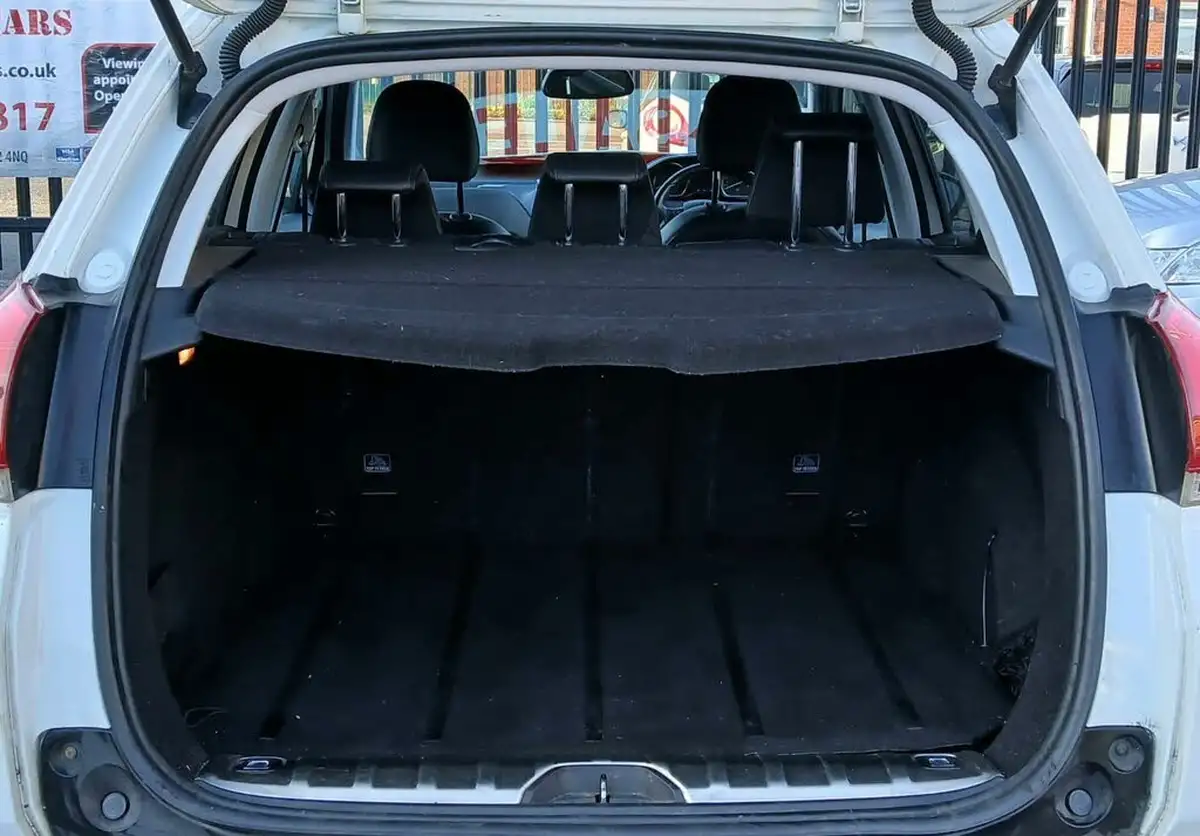 2014-peugeot-2008-crossover-12-crossway-big-10