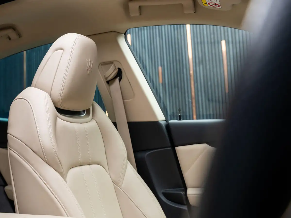 2022-maserati-levante-30-modena-350ps-big-39