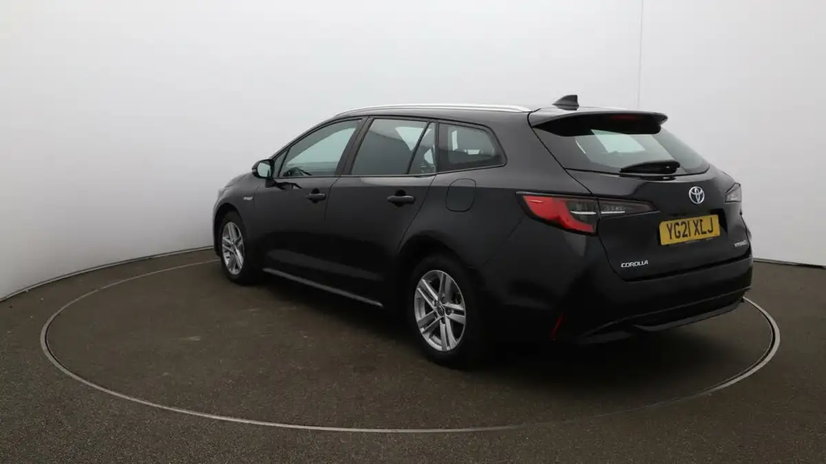 2021-toyota-corolla-20-vvt-i-icon-tech-touring-sports-big-56