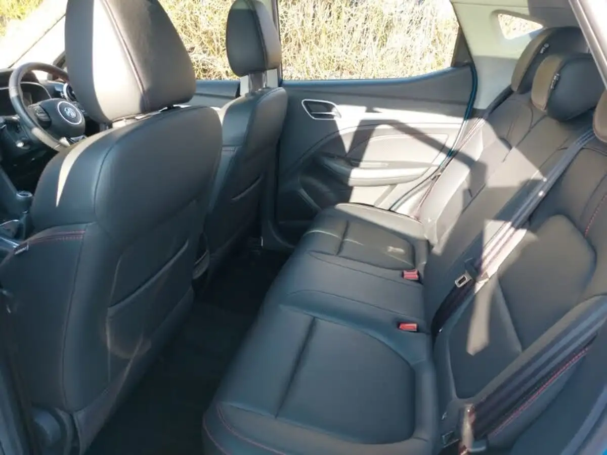 2022-mg-zs-suv-10t-gdi-exclusive-big-5