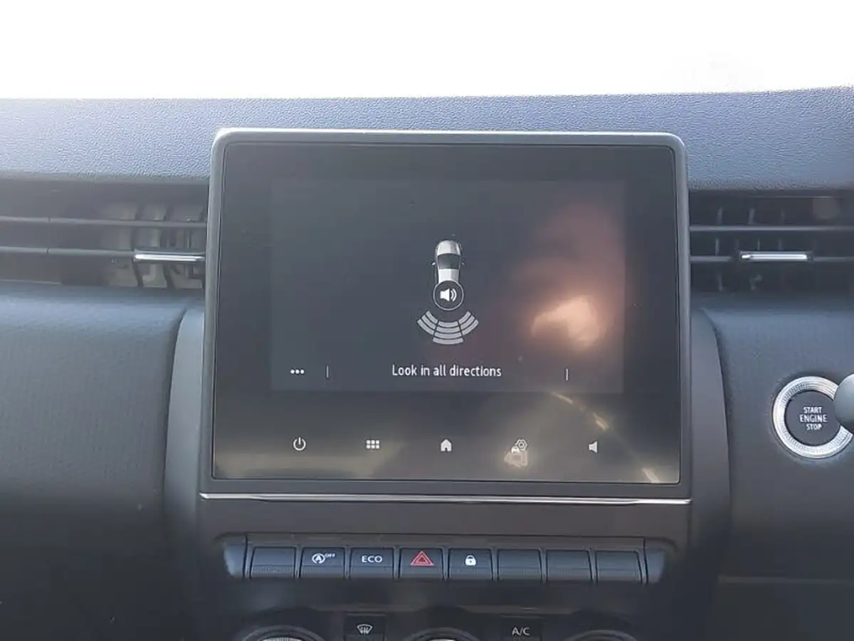 2022-renault-clio-10-tce-evolution-big-10