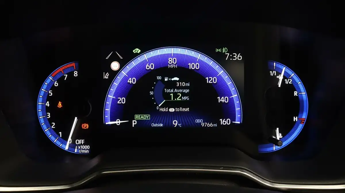 2021-toyota-corolla-20-vvt-i-icon-tech-touring-sports-big-10