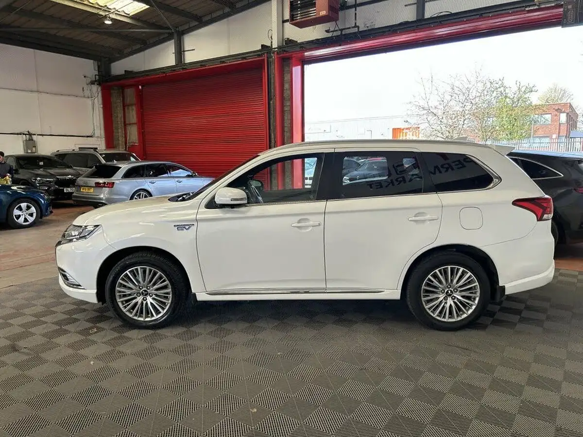 2019-mitsubishi-outlander-24-4h-phev-big-5