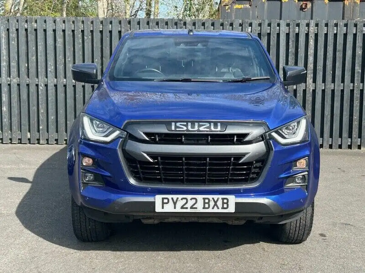 2022-isuzu-d-max-19td-v-cross-pick-up-auto-big-2