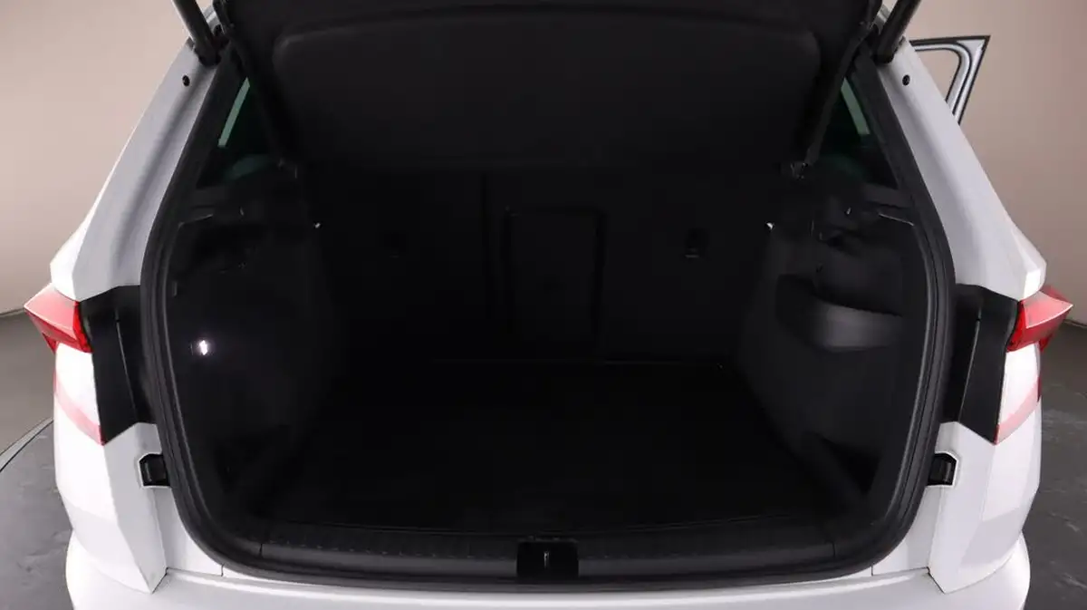 2019-skoda-karoq-20tdi-sportline-150ps-4x4-big-17