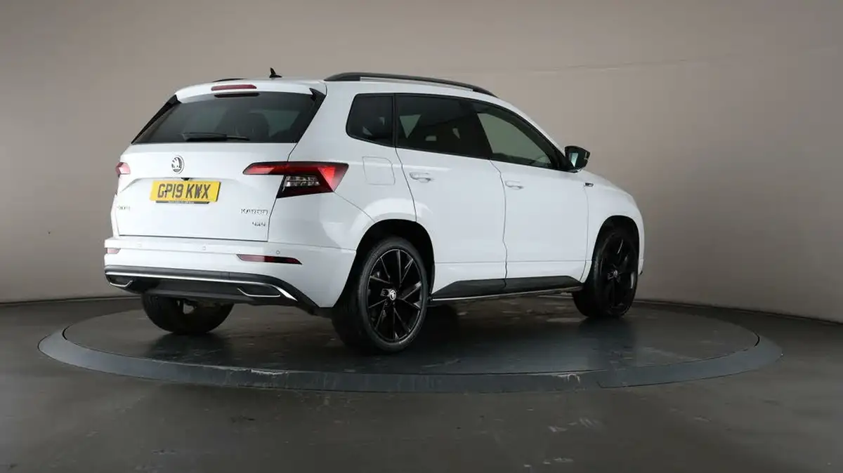 2019-skoda-karoq-20tdi-sportline-150ps-4x4-big-59