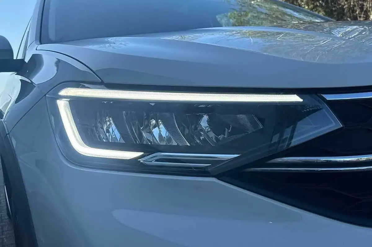 2022-volkswagen-taigo-10-tsi-life-95ps-big-17