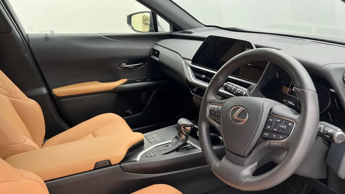 2023-lexus-ux-250h-20-f-sport-design-big-8