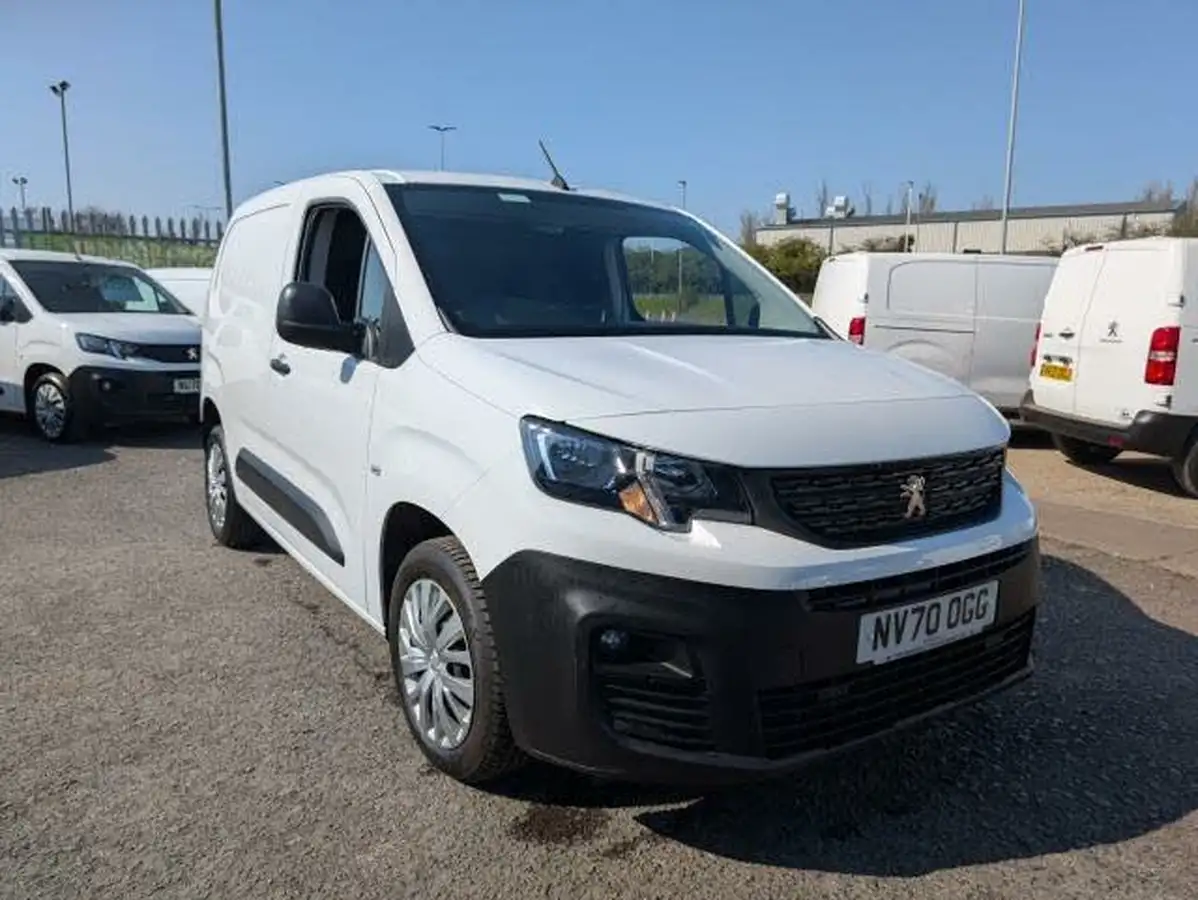 2021-peugeot-partner-15-bluehdi-1000-professional-100ps-eu6dt-panel-big-1