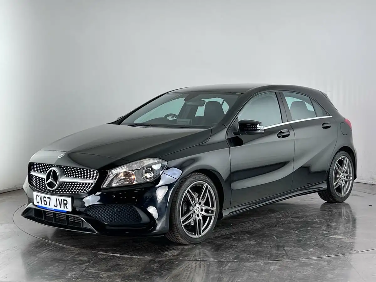 2017-mercedes-benz-a-class-15d-a180d-amg-line-ss-big-1