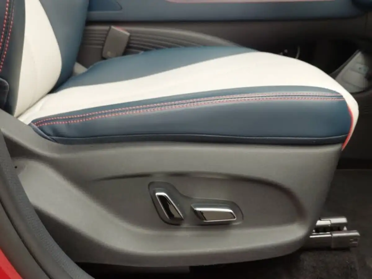 2023-byd-atto-3-e-active-big-12