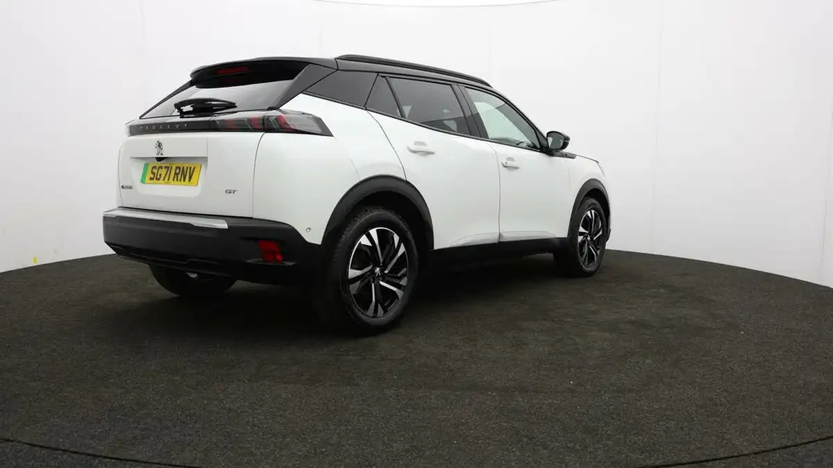 2021-peugeot-2008-suv-e-gt-big-77