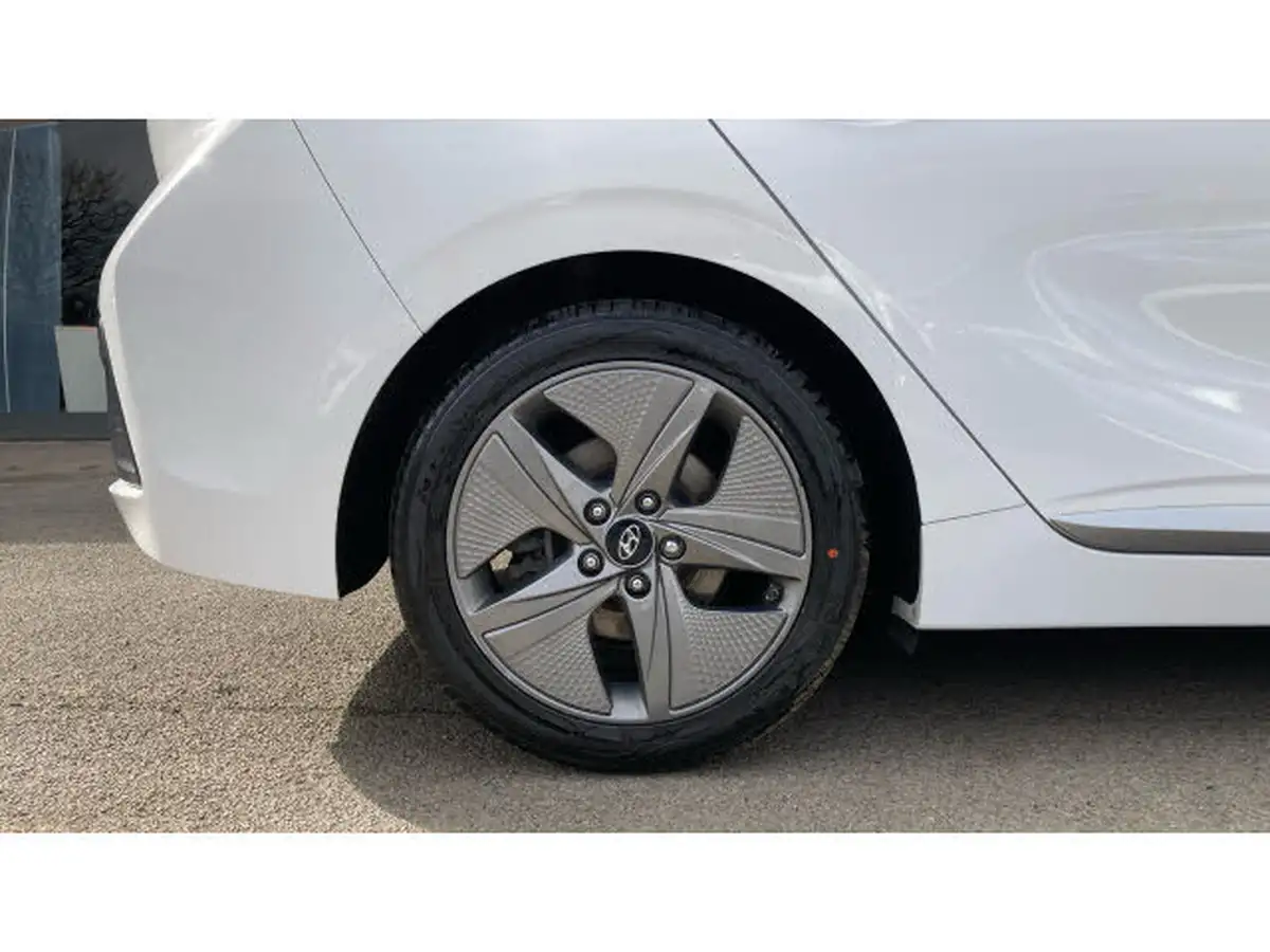 2020-hyundai-ioniq-16-gdi-premium-se-hybrid-big-6