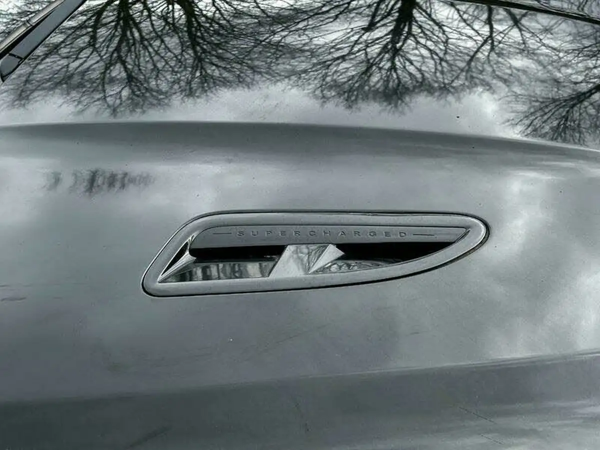 2010-jaguar-xf-50-xfr-big-19