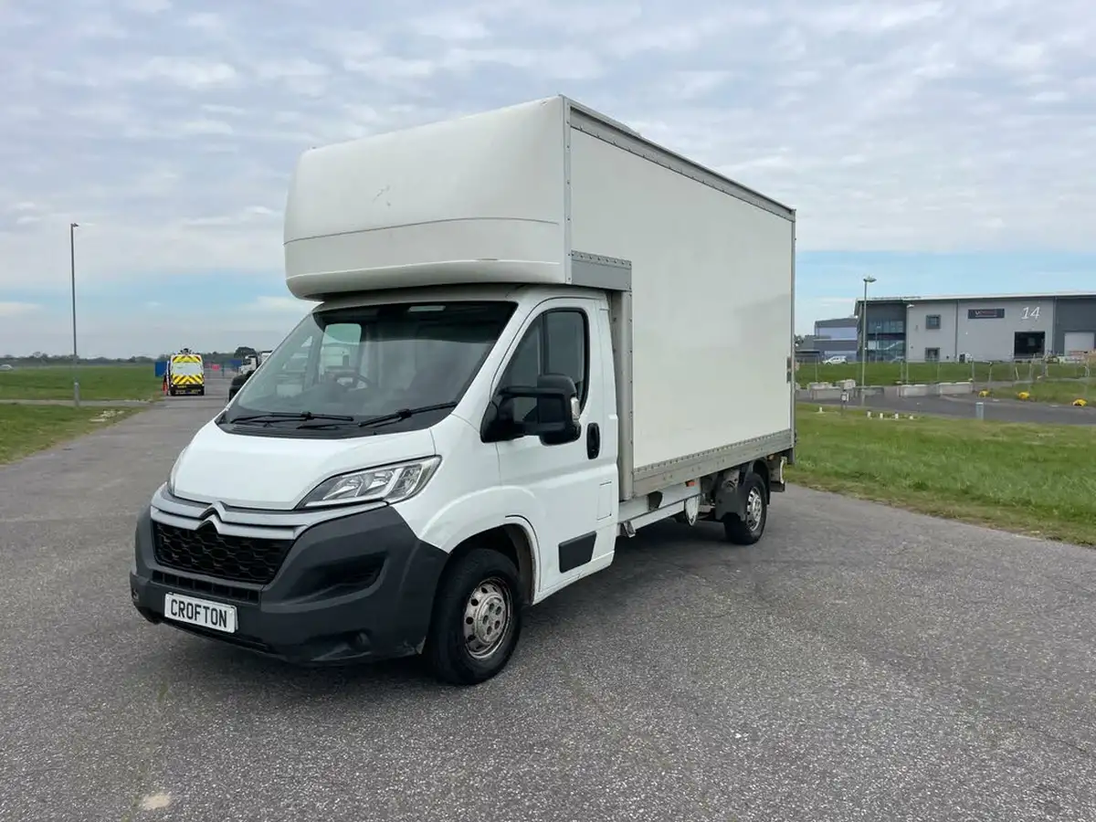 2015-citroen-relay-22td-35-l3-130-luton-big-40