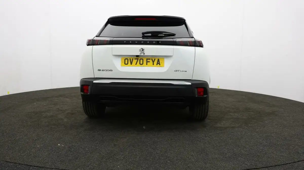 2021-peugeot-2008-suv-e-gt-big-56
