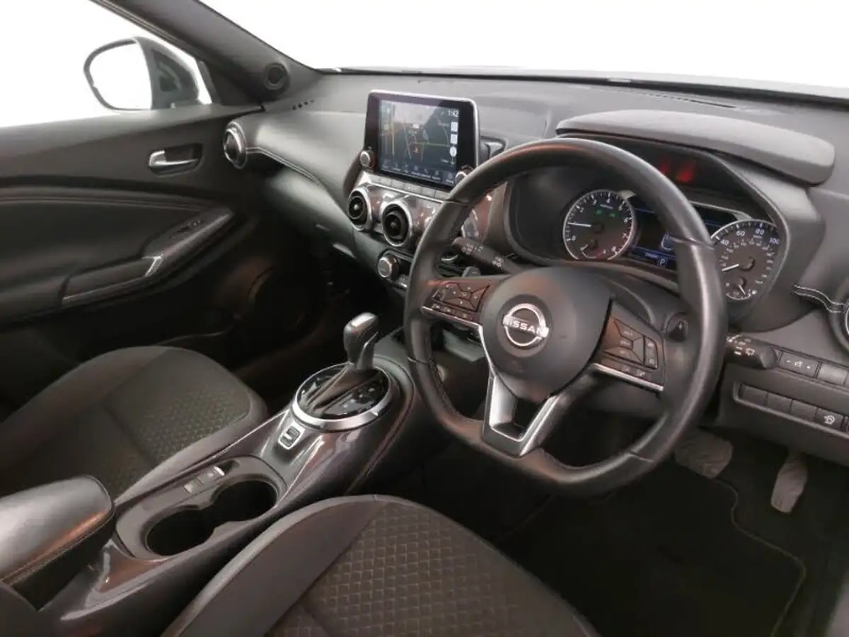 2023-nissan-juke-10-dig-t-n-connecta-dct-big-10