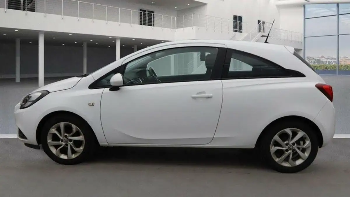 2015-vauxhall-corsa-14-excite-ac-90ps-ecoflex-3d-1398cc-big-5