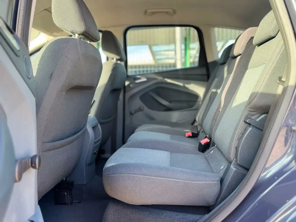 2014-ford-c-max-16tdci-zetec-big-31