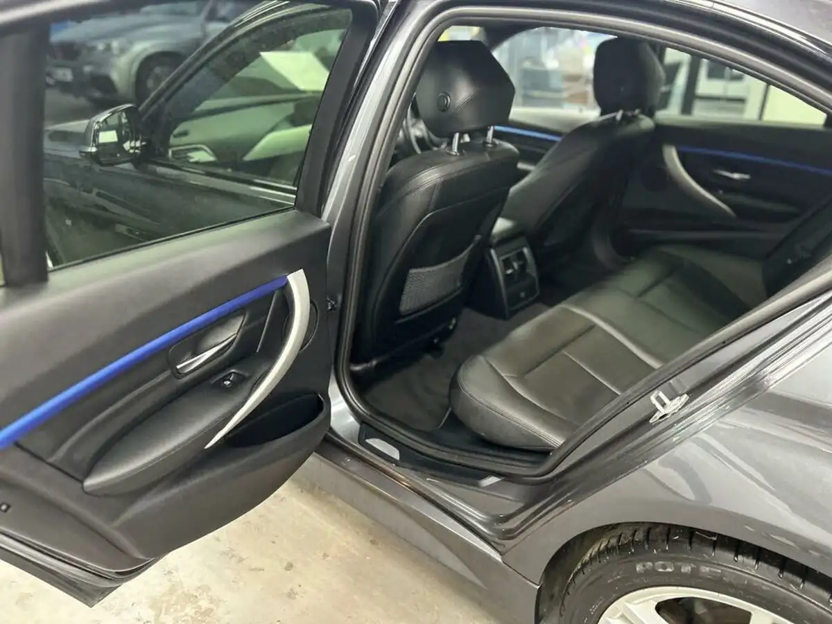 2016-bmw-3-series-30td-330d-m-sport-saloon-4d-big-52