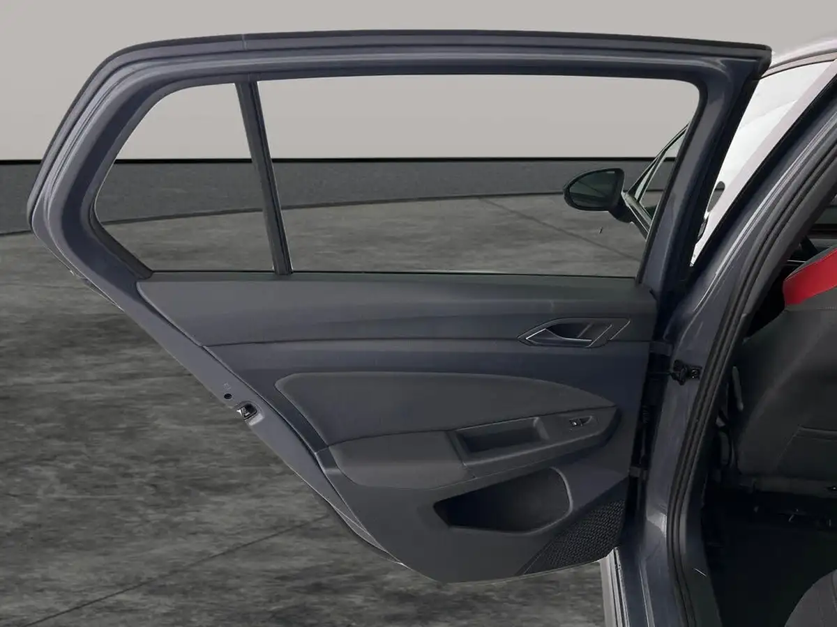 2022-volkswagen-golf-20-tsi-gti-dsg-big-18