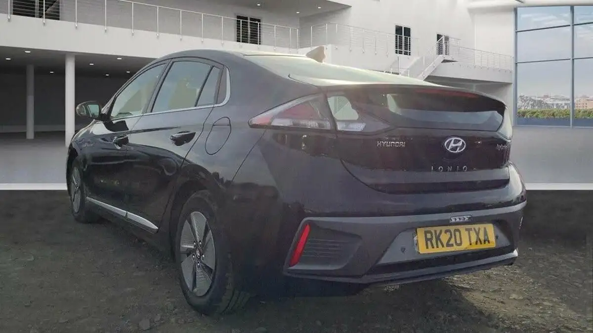 2020-hyundai-ioniq-16-gdi-premium-hybrid-big-6