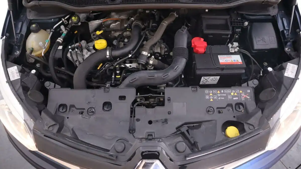 2019-renault-captur-09-tce-iconic-big-19