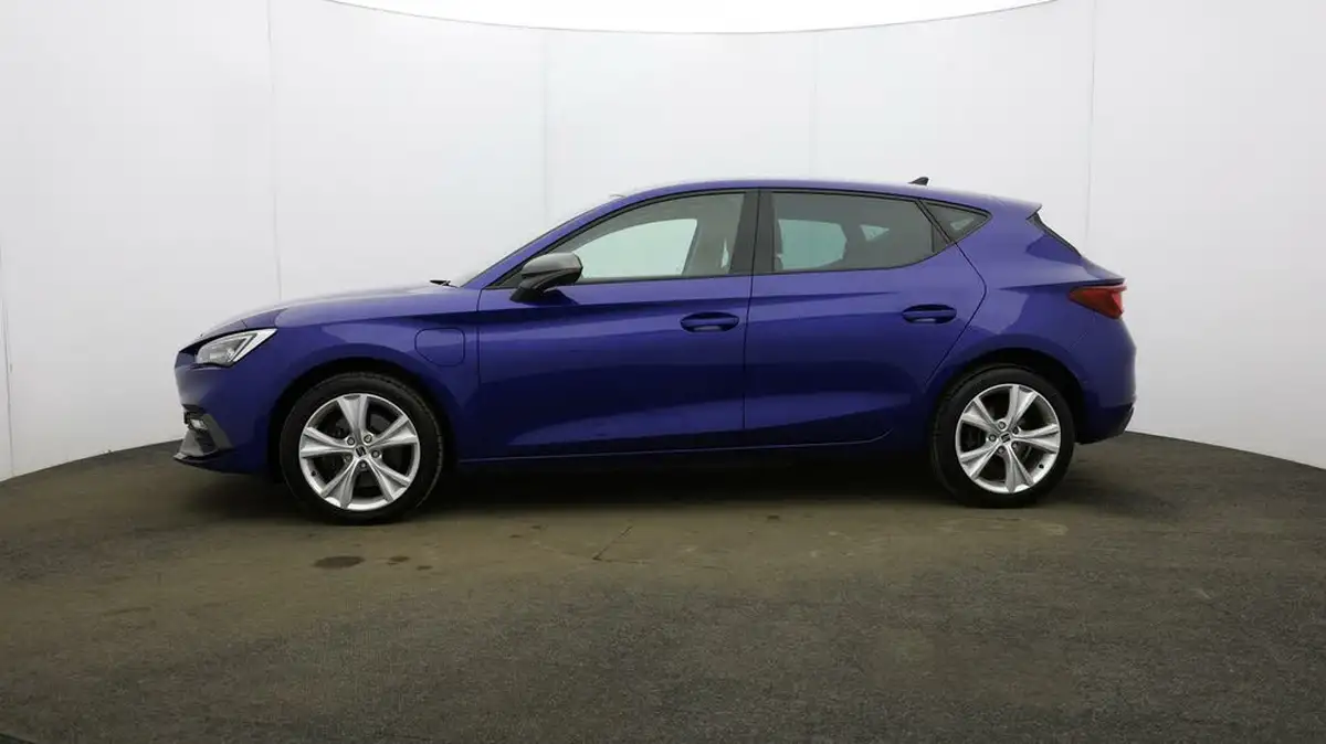 2020-seat-leon-14-e-hybrid-fr-hatchback-big-60