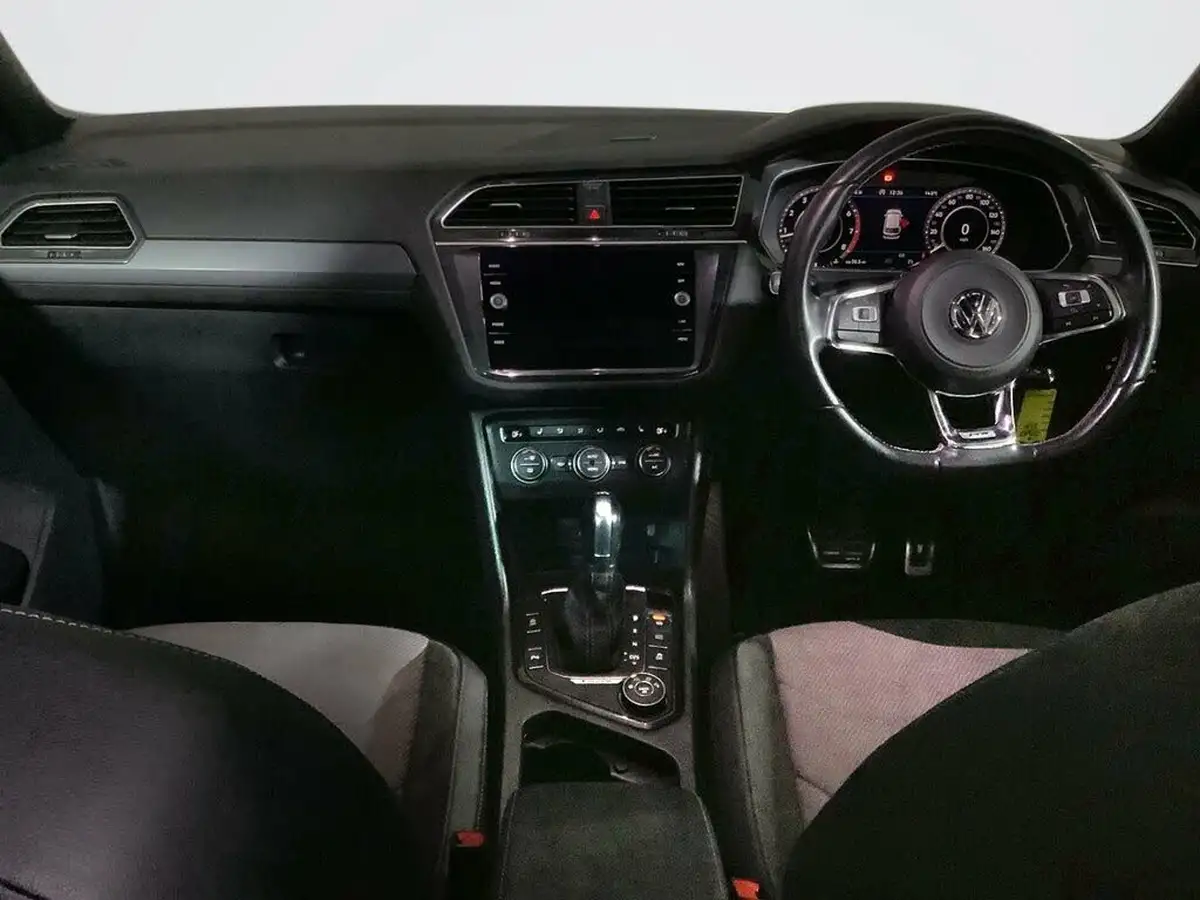 2017-volkswagen-tiguan-20-tsi-r-line-dsg-big-2