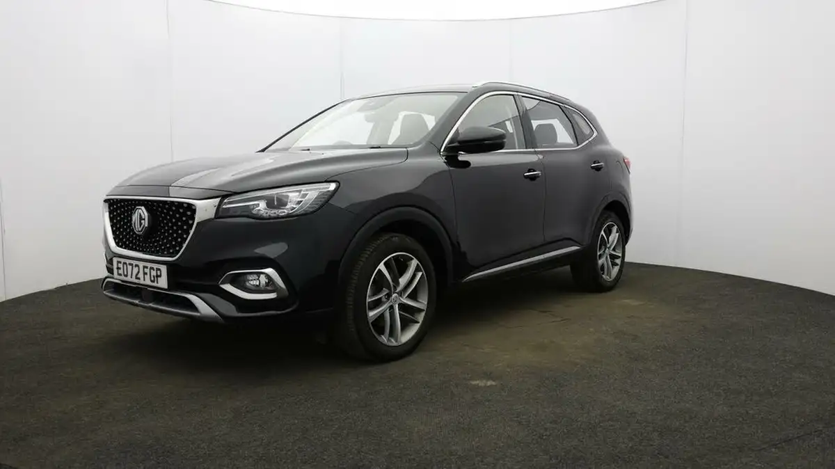 2022-mg-hs-15t-gdi-exclusive-162ps-big-2