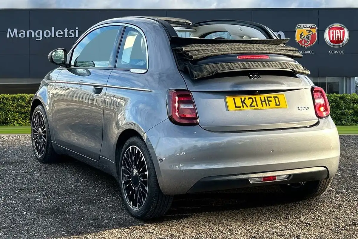 2021-fiat-500c-e-la-prima-big-2