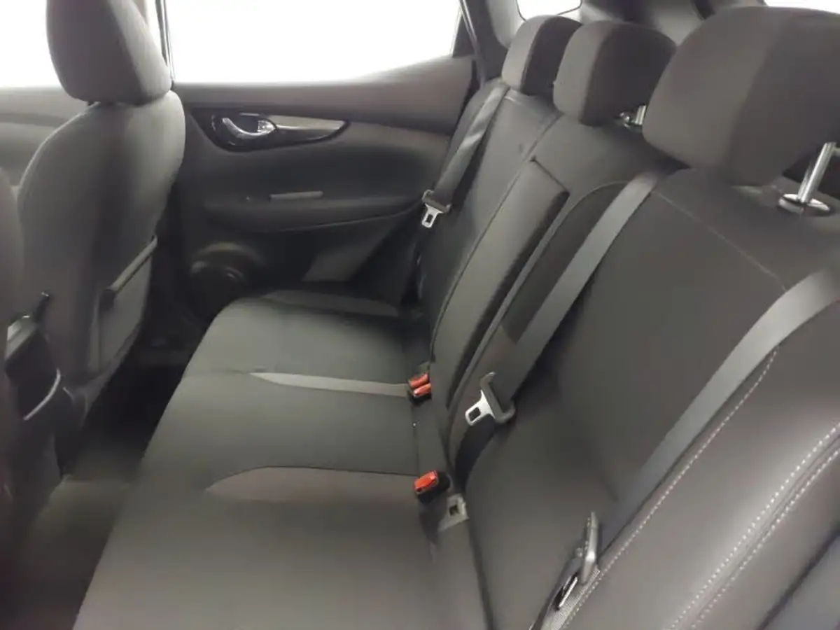 2019-nissan-qashqai-13-dig-t-acenta-premium-140ps-big-5