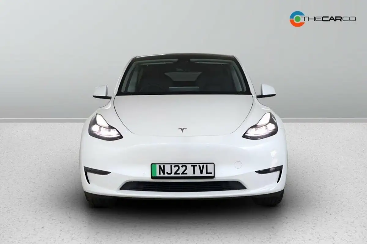 2022-tesla-model-y-e-long-range-big-1