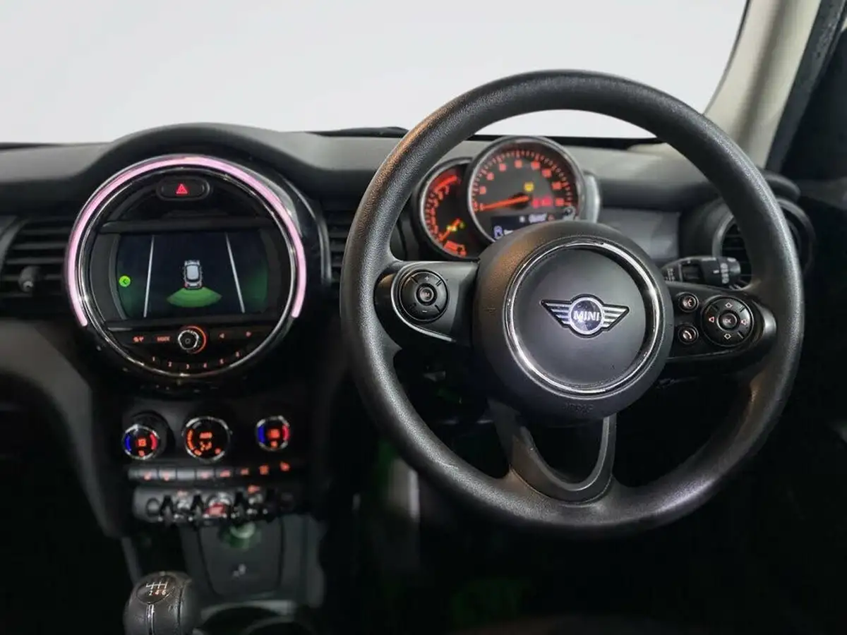 2019-mini-cooper-15-cooper-classic-hatchback-5d-big-13