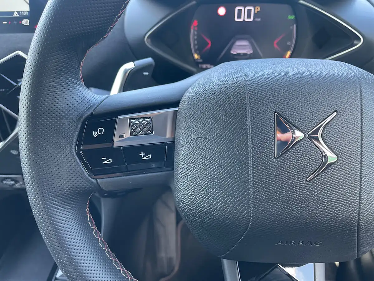 2022-ds-ds-3-crossback-12-puretech-performance-line-130ps-big-42