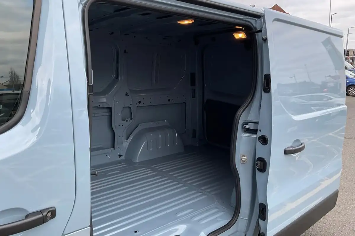 2023-renault-trafic-20dci-sl30-150-extra-eu6d-big-14