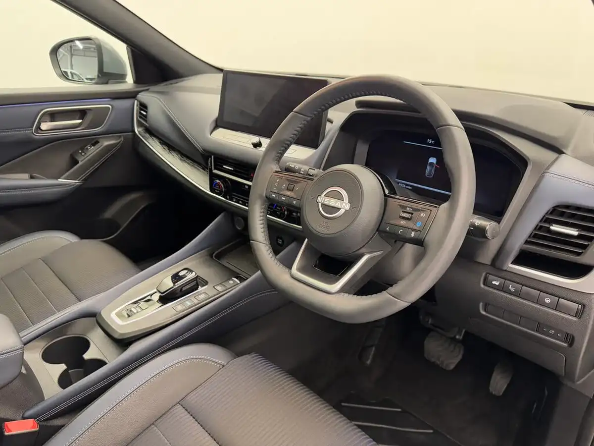 2024-nissan-qashqai-15-tekna-big-21