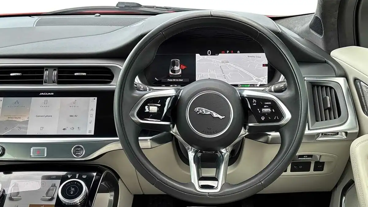 2023-jaguar-i-pace-ev400-hse-black-big-14