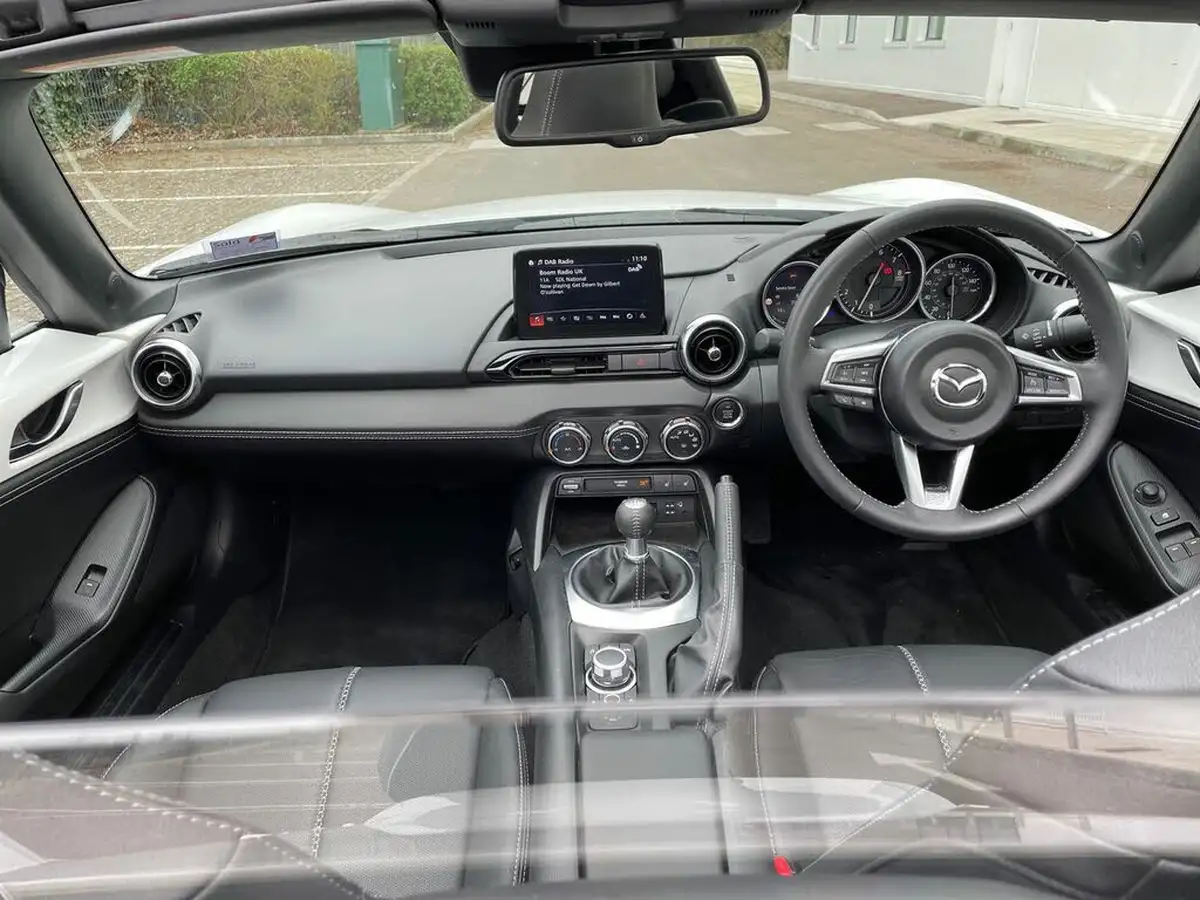 2023-mazda-mx-5-15-exclusive-line-rf-big-12