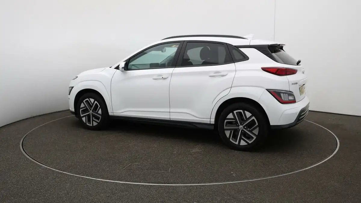 2022-hyundai-kona-e-premium-204ps-64kwh-7kw-obc-big-40
