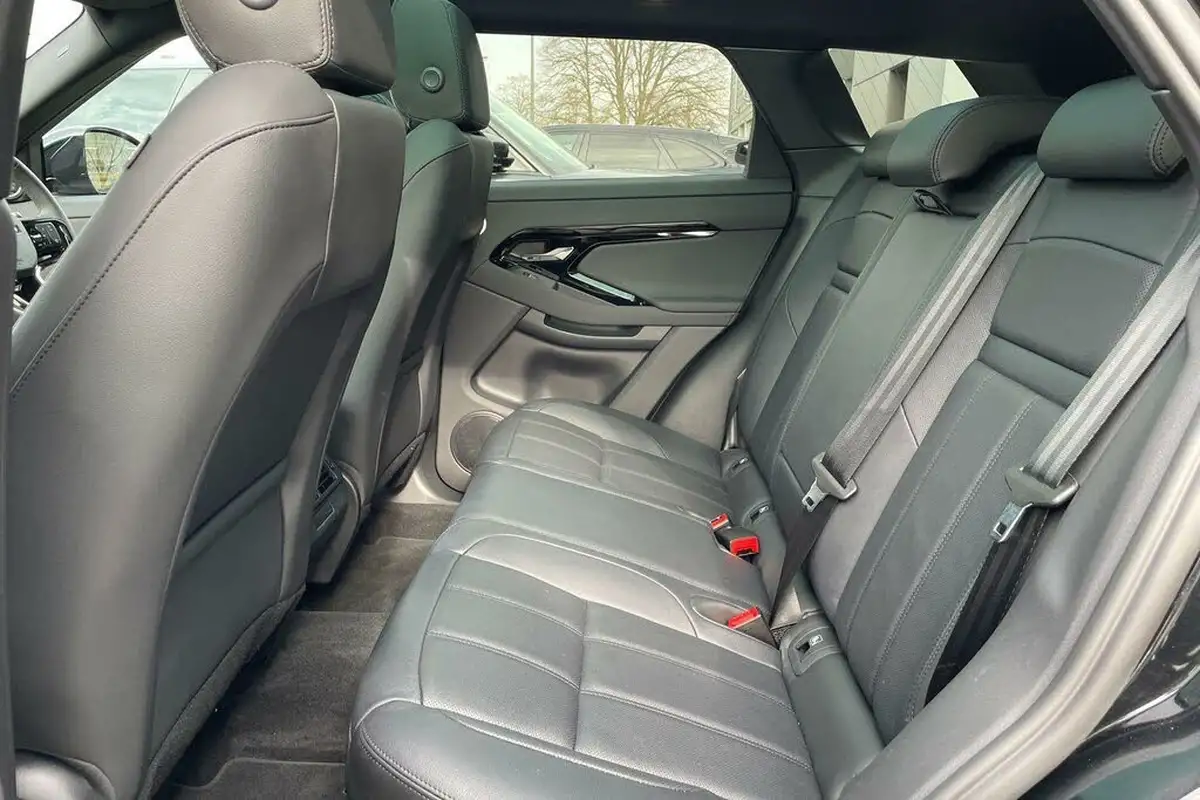 2024-land-rover-range-rover-evoque-15-p270e-dynamic-se-big-56