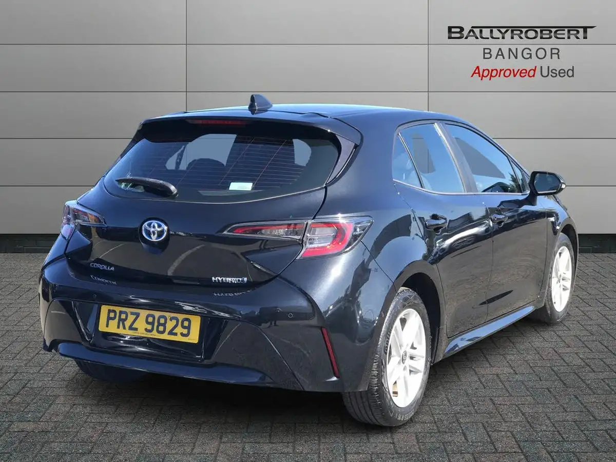 2020-toyota-corolla-18-vvt-i-icon-tech-spare-wheel-hatchback-5d-big-14