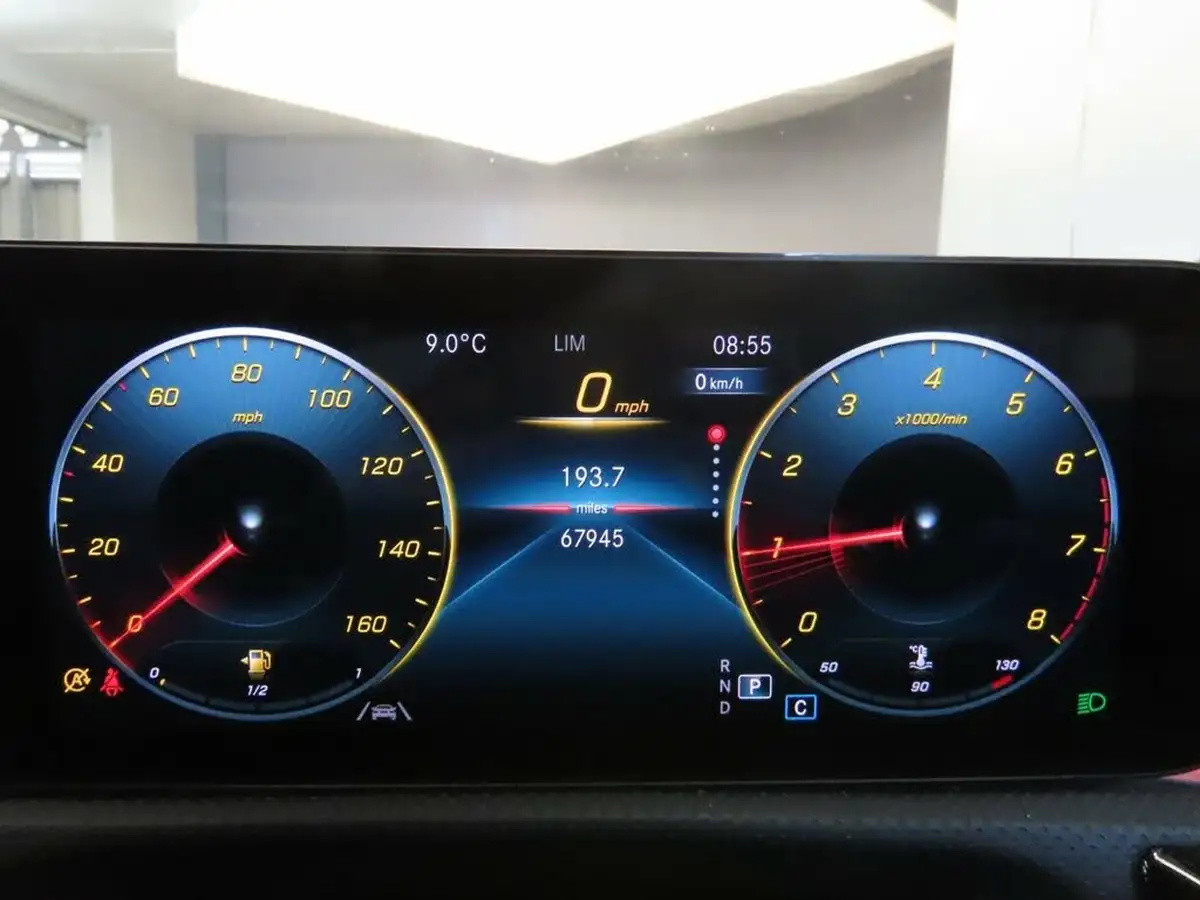 2022-mercedes-benz-cla-13-cla-180-amg-line-premium-coupe-4d-big-11