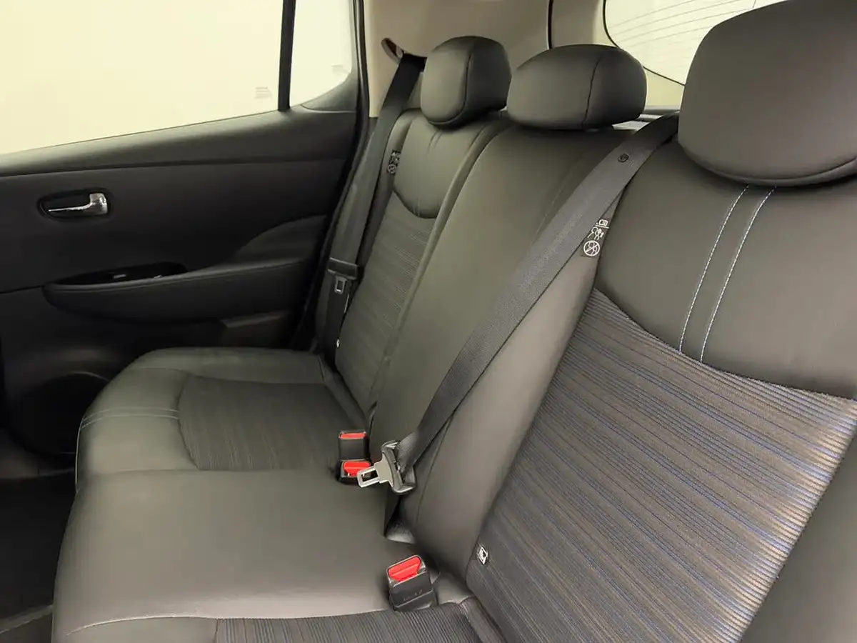 2021-nissan-leaf-e-n-connecta-big-11
